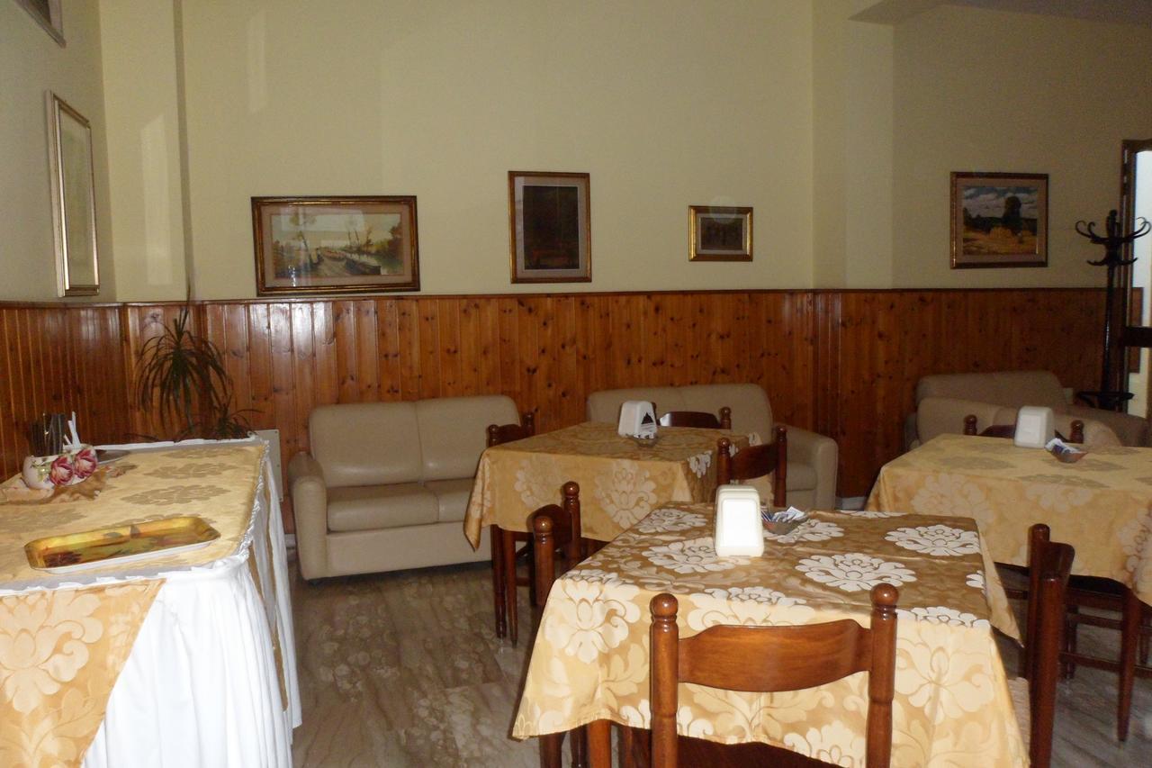 Albergo Miramonte فيبو فالينتيا المظهر الخارجي الصورة