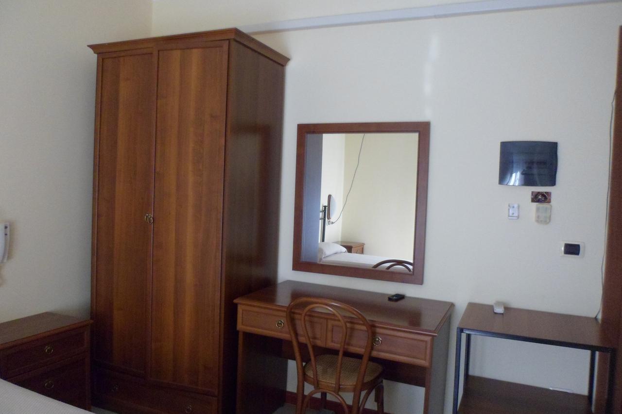 Albergo Miramonte فيبو فالينتيا المظهر الخارجي الصورة